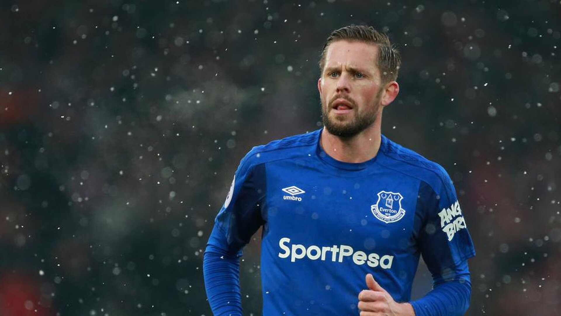 “足球文化节在全国多地盛大举办，普及足球运动”，足球文化节海报